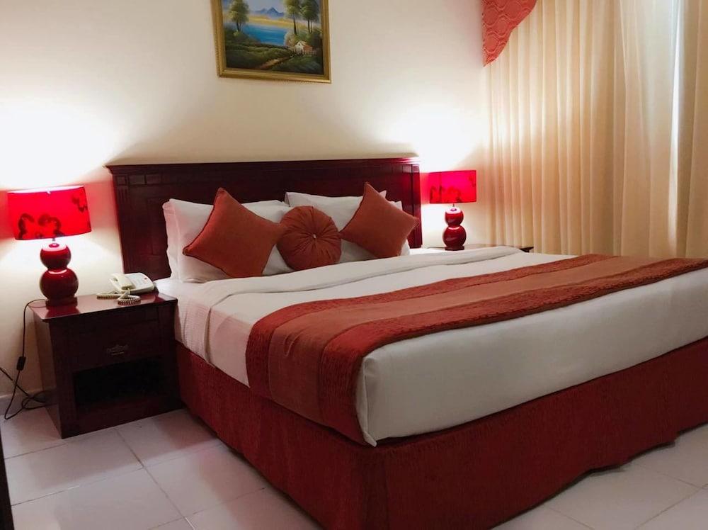 Al Maha Regency Hotel Suites - Managed By Aoudi Consultants Sharjah Eksteriør bilde