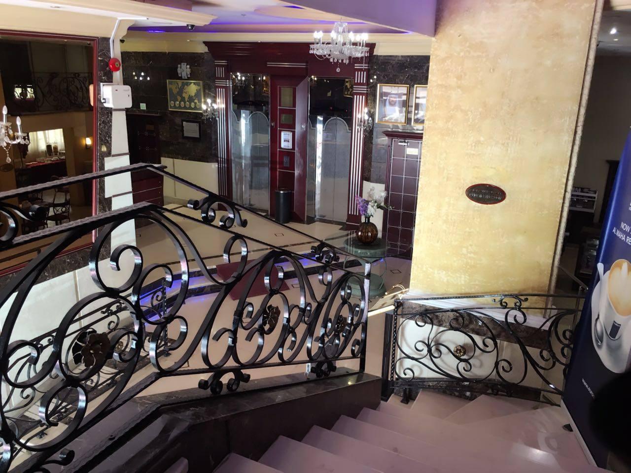 Al Maha Regency Hotel Suites - Managed By Aoudi Consultants Sharjah Eksteriør bilde