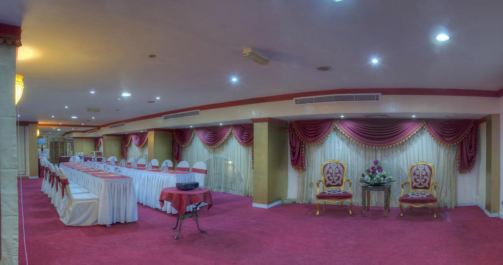 Al Maha Regency Hotel Suites - Managed By Aoudi Consultants Sharjah Eksteriør bilde