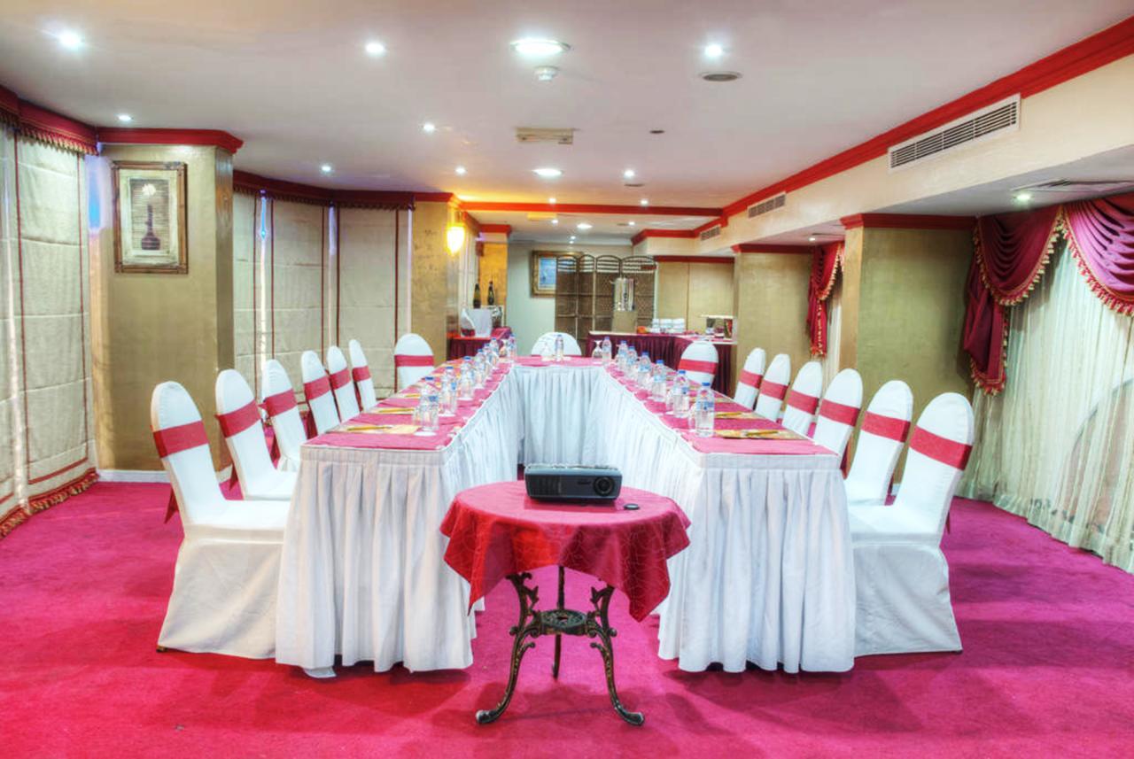 Al Maha Regency Hotel Suites - Managed By Aoudi Consultants Sharjah Eksteriør bilde