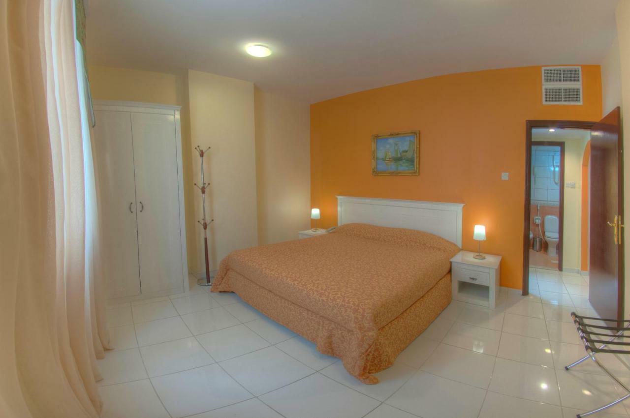 Al Maha Regency Hotel Suites - Managed By Aoudi Consultants Sharjah Eksteriør bilde